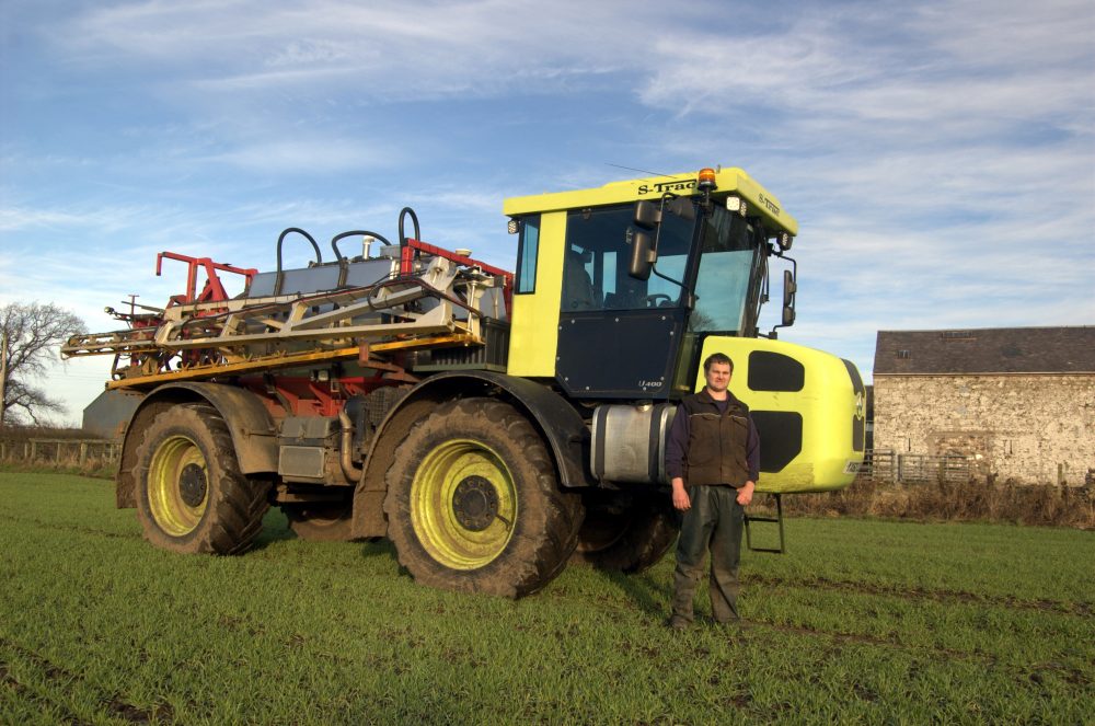 Michelin Tyres Outlast Unimog Sprayer