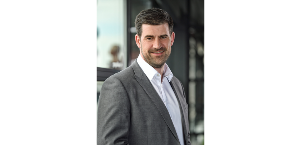 Apollo Tyres Dealer and Controlled Distribution Strategy