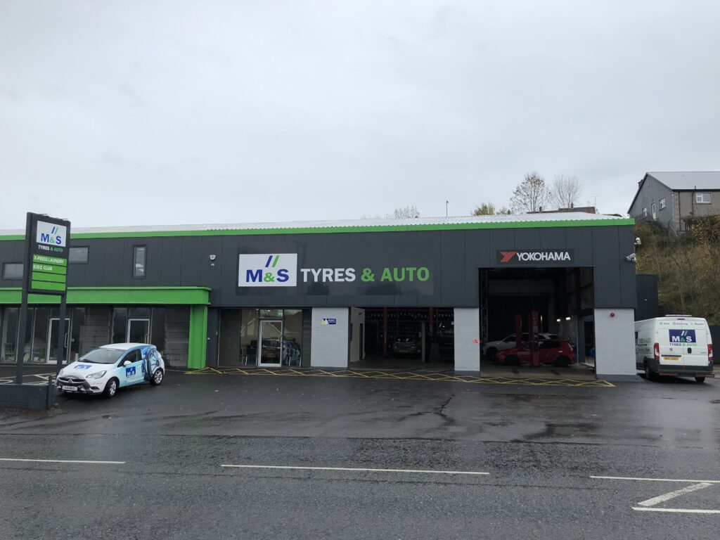 Kerr Tyres Auto M & S Tyres