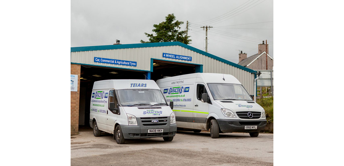 Saracen Tyres